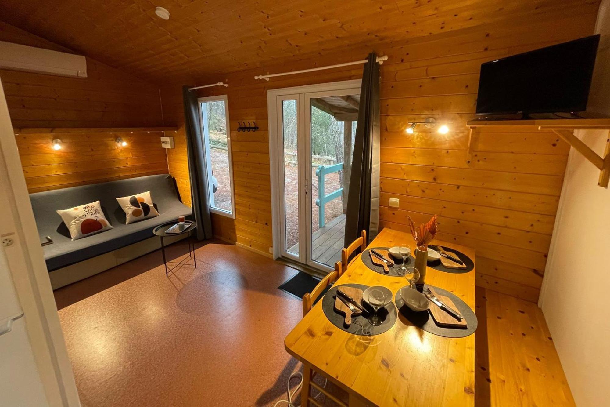 Village De Chalets Joyeuse Bagian luar foto