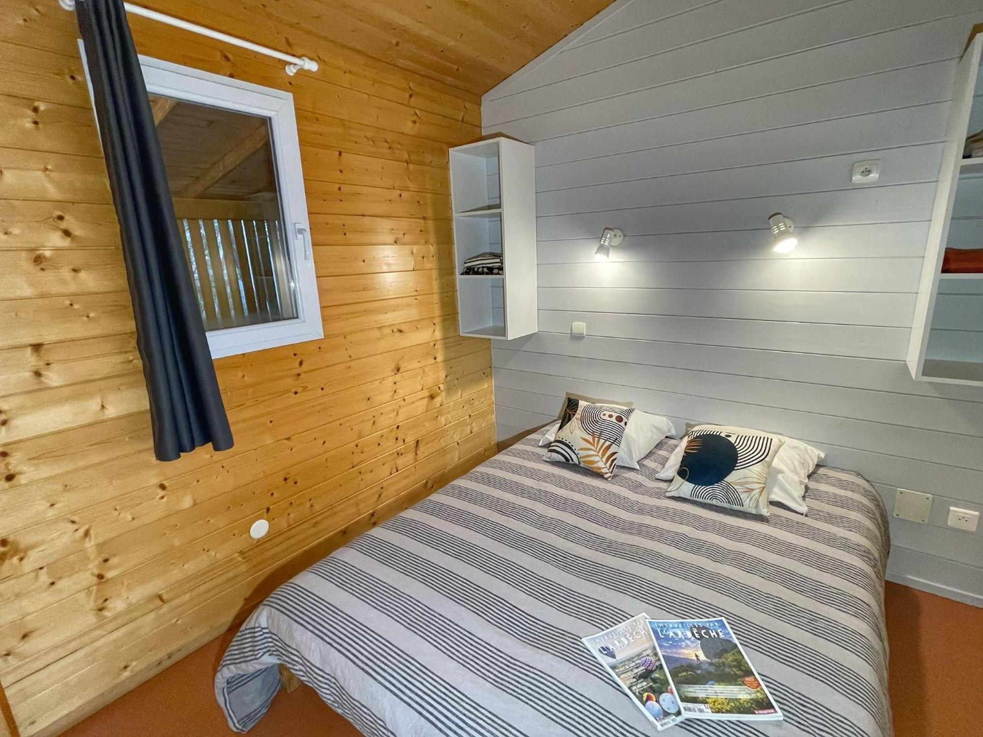 Village De Chalets Joyeuse Bagian luar foto